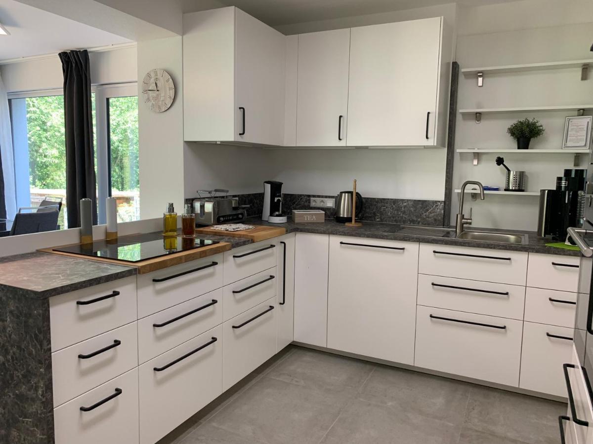 Firmen & Ferienwohnung Brecht 2 Waibstadt Exteriör bild