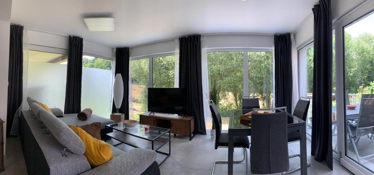 Firmen & Ferienwohnung Brecht 2 Waibstadt Exteriör bild