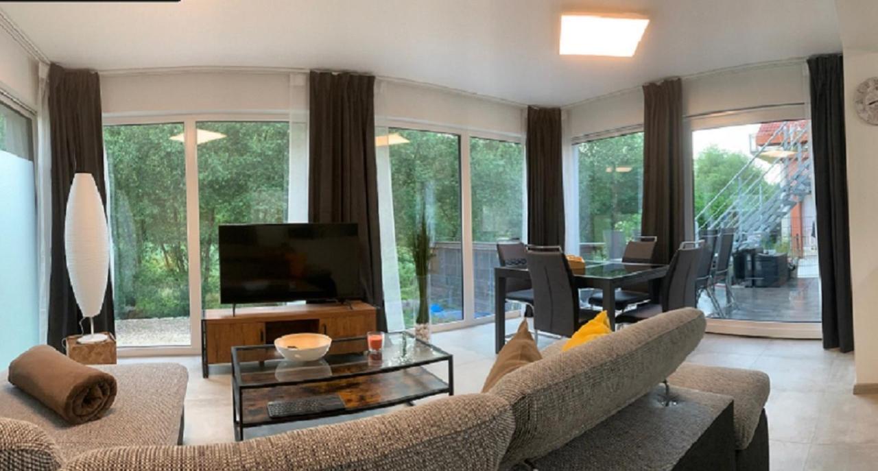 Firmen & Ferienwohnung Brecht 2 Waibstadt Exteriör bild